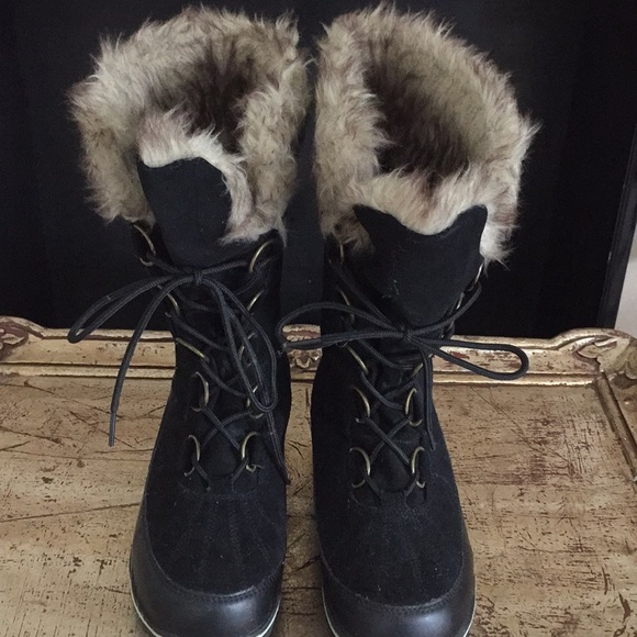 Merona Shoes - Boots with faux fur Merona Shoes - Boots with faux fur
